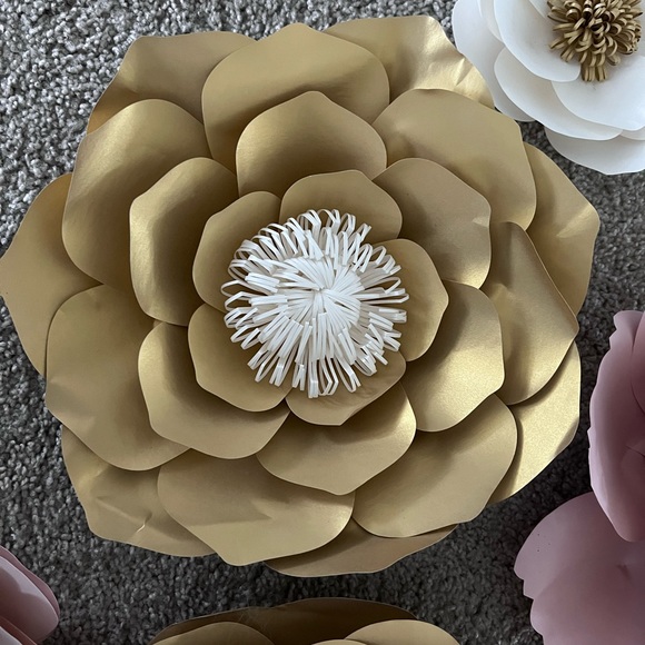 Handcrafted Paper Flower - Picture 2 of 7